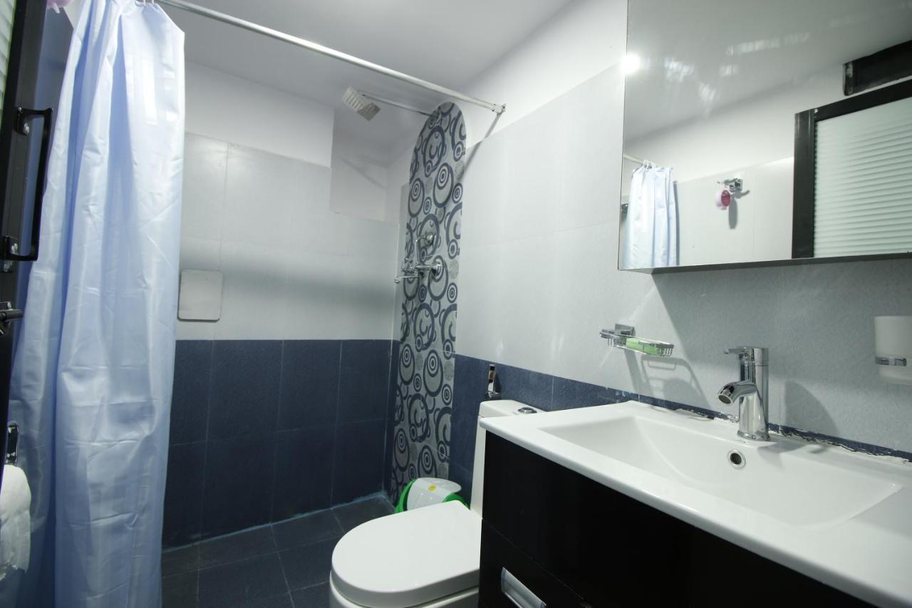 Everest Holiday Inn Katmandou Extérieur photo