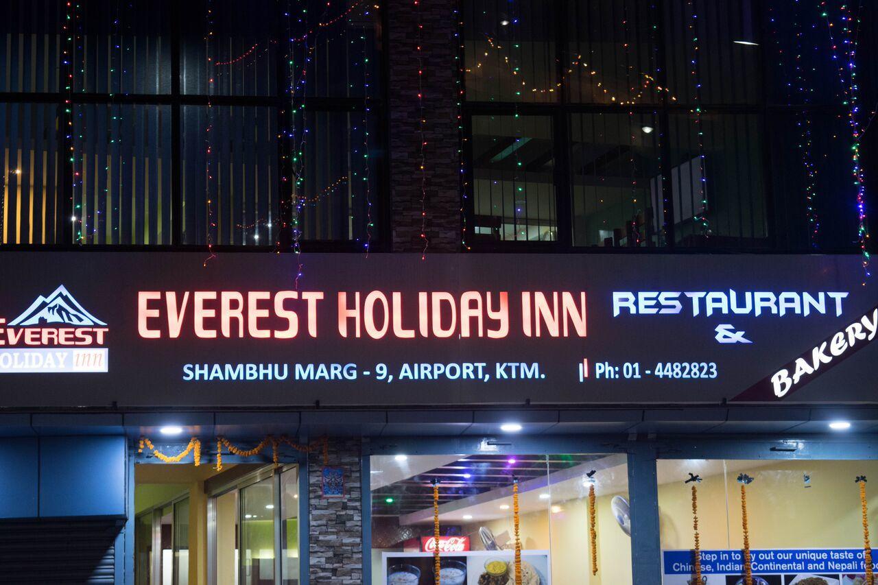 Everest Holiday Inn Katmandou Extérieur photo